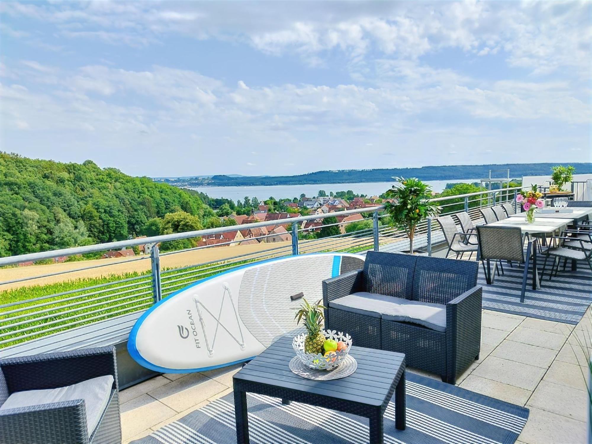 Seeblickapartment: Lakeside Retreat with Sauna and Rooftop Terrace Spalt Exterior photo