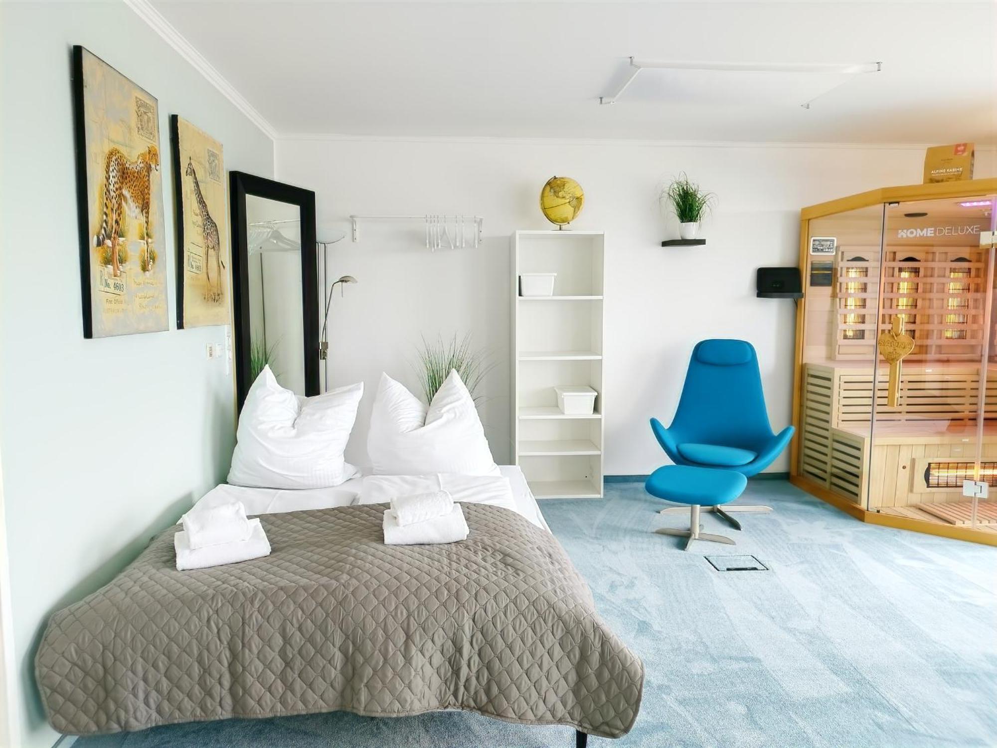 Seeblickapartment: Lakeside Retreat with Sauna and Rooftop Terrace Spalt Exterior photo