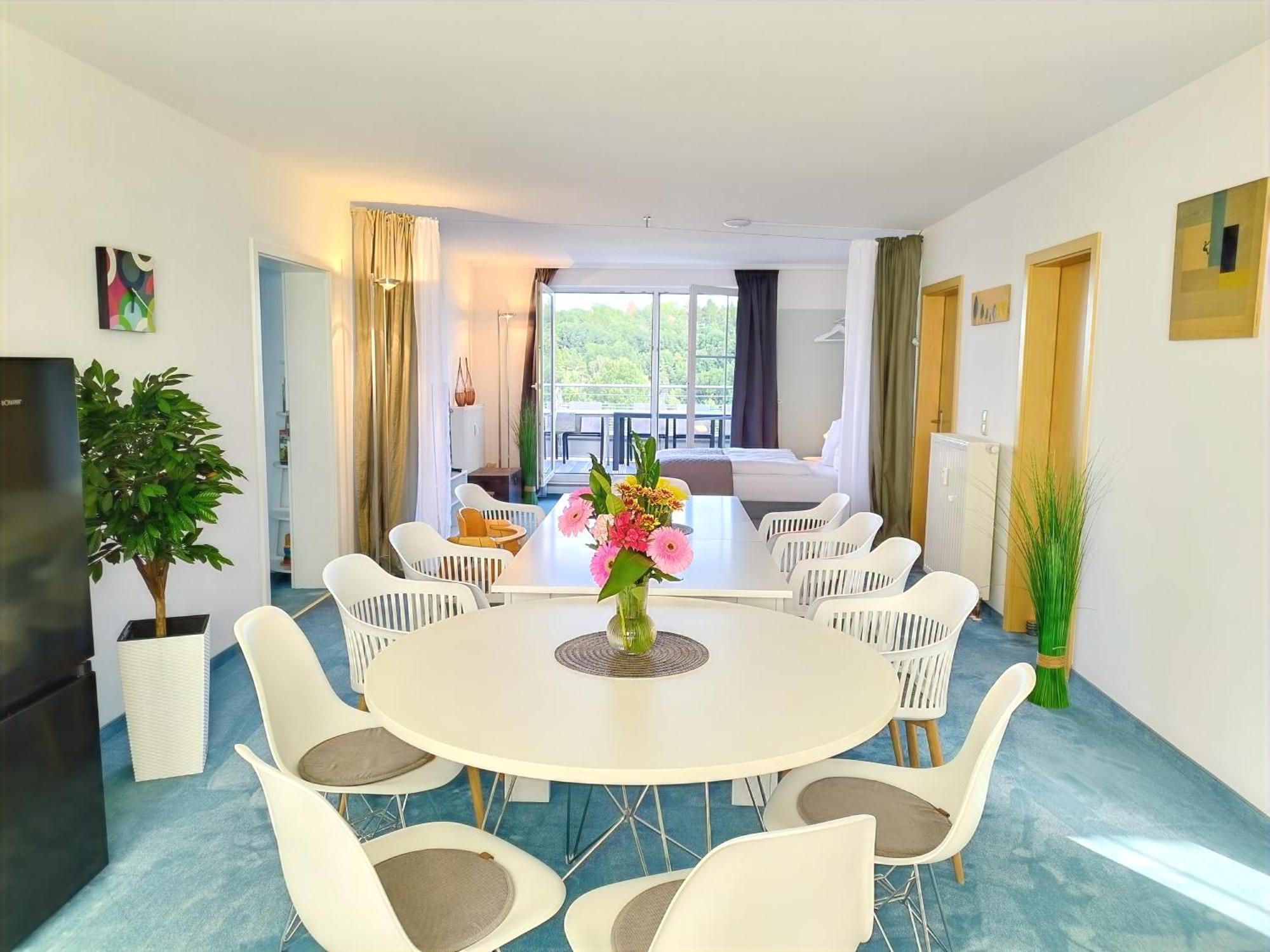 Seeblickapartment: Lakeside Retreat with Sauna and Rooftop Terrace Spalt Exterior photo